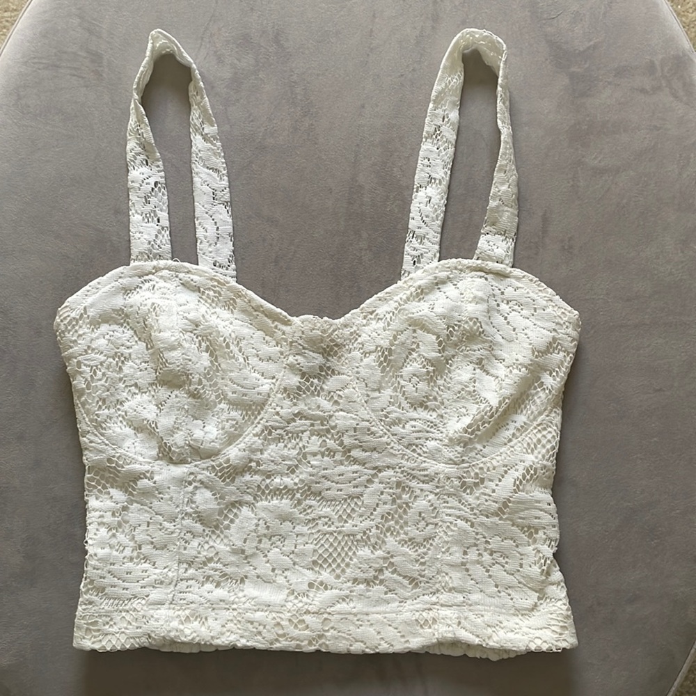 Charlotte Russe Floral Lace Crop Top